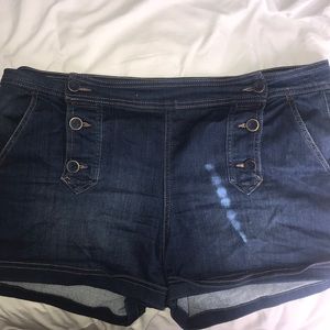 High waisted Maurice’s stretchy jean shorts